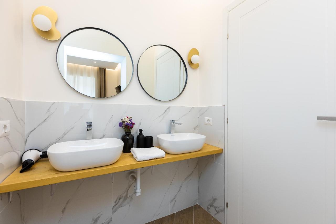 Colosseum Boutique Apartment Roma Ngoại thất bức ảnh