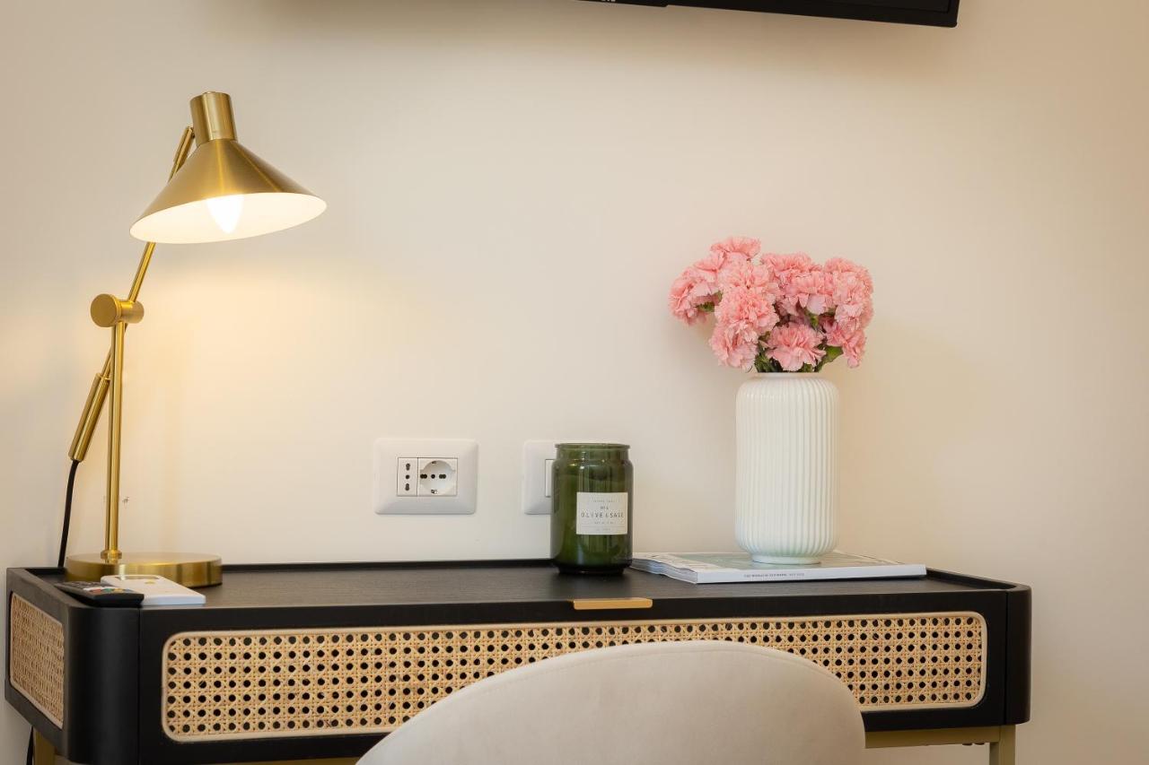 Colosseum Boutique Apartment Roma Ngoại thất bức ảnh